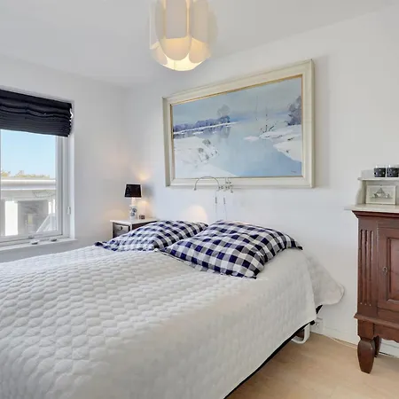 Ullamaj - 30m From The Sea By Interhome *