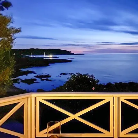 Ferienhaus Ullamaj - 30m From The Sea By Interhome *
